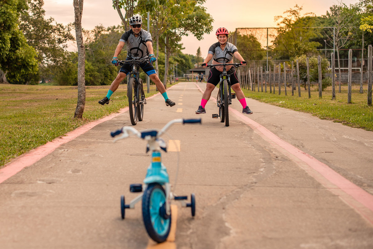 Ensaio Gestante com bike Parque da cidade São José dos Campos 