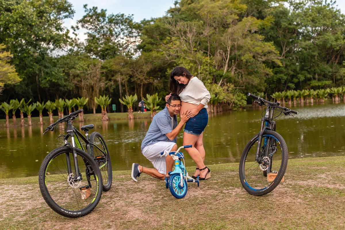 Ensaio Gestante com bike Parque da cidade São José dos Campos 