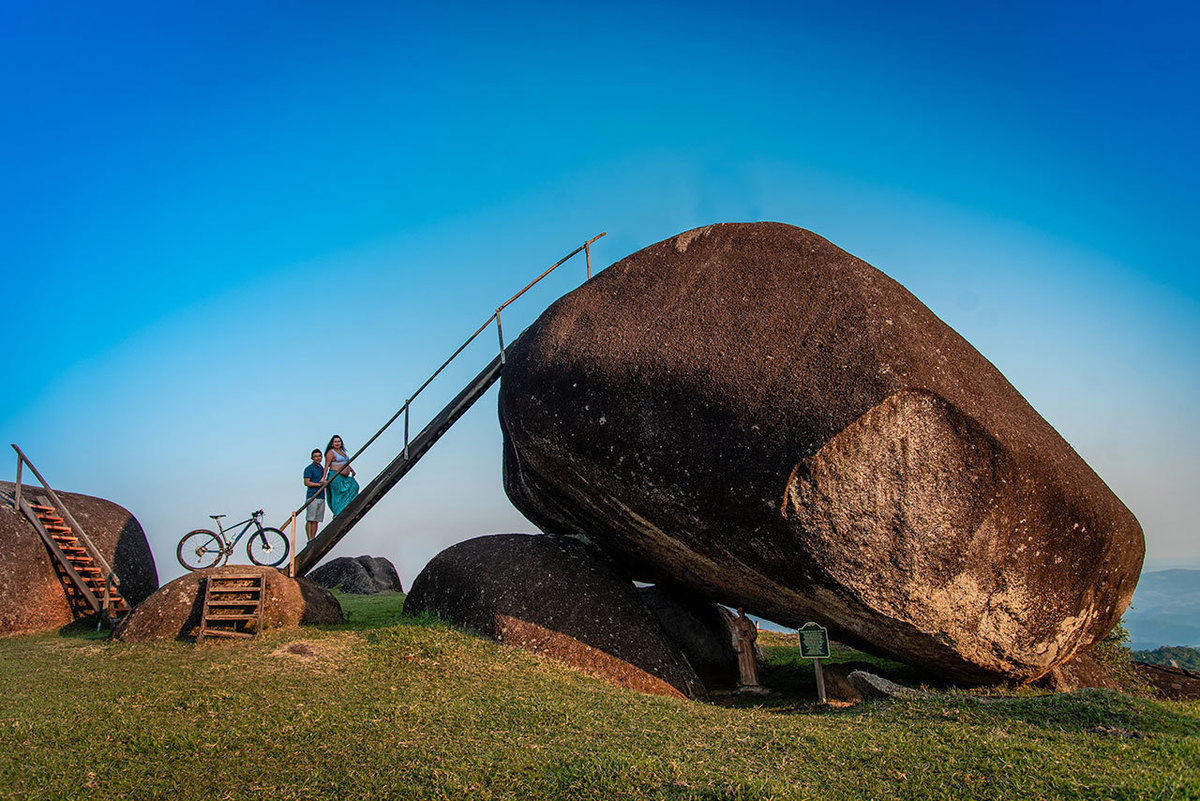 Ensaio Gestante com bike Mirante Pedra São Francisco Monteiro Lobato 