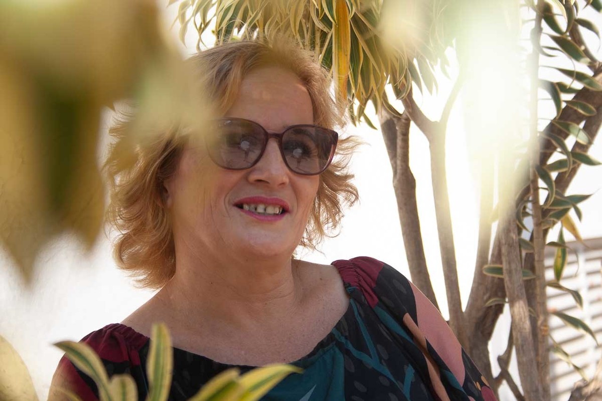 Tentando e se aparecendo não só na foto