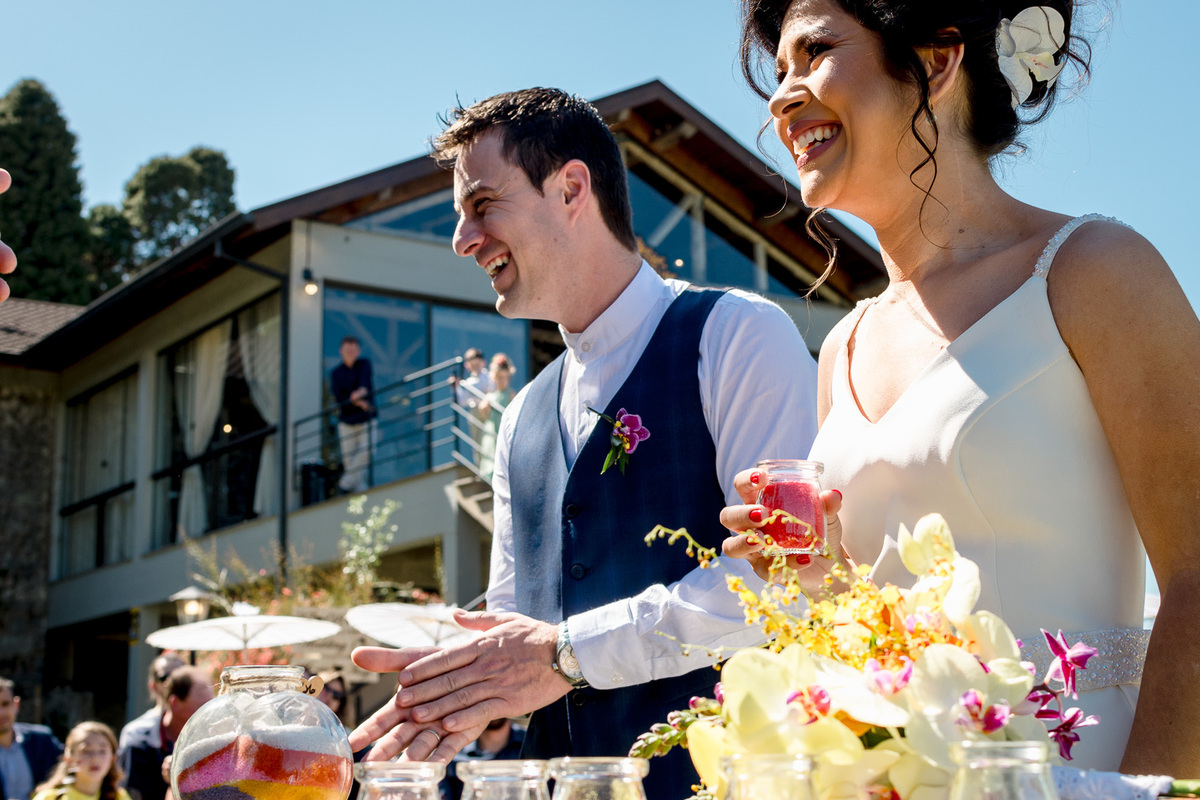 casamento de dia; casamento boho; noiva linda; vestido de noiva; caxias do sul; farroupilha; diego ramos; diego fotografias; fotógrafo de casamento; noiva rindo; 