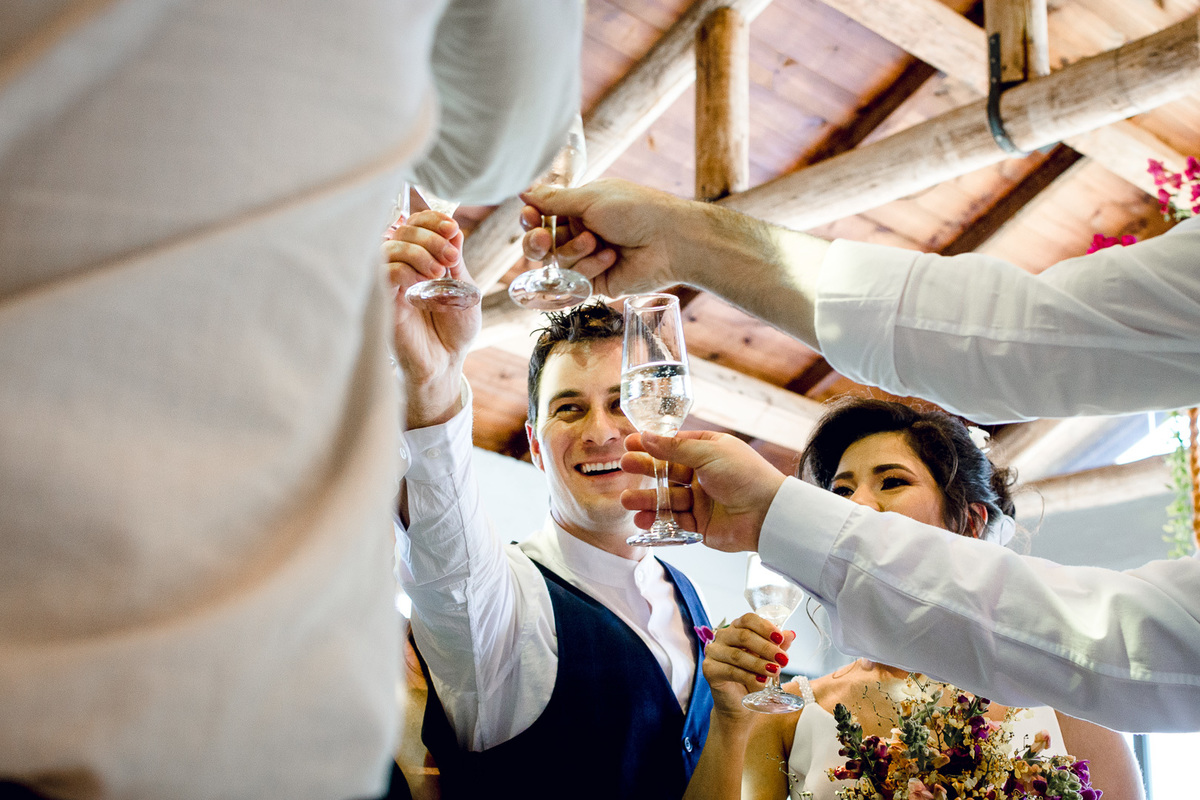 casamento; brinde de casamento; brinde dos noivos; fotógrafo de casamento;