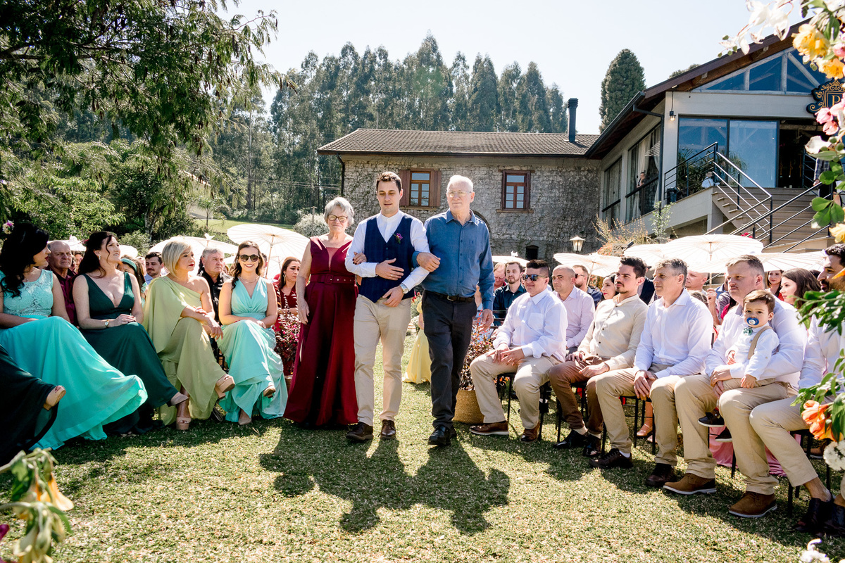  casamento de dia; casamento boho; caxias do sul; farroupilha; diego ramos; diego fotografias; noivo; pais do noivo;