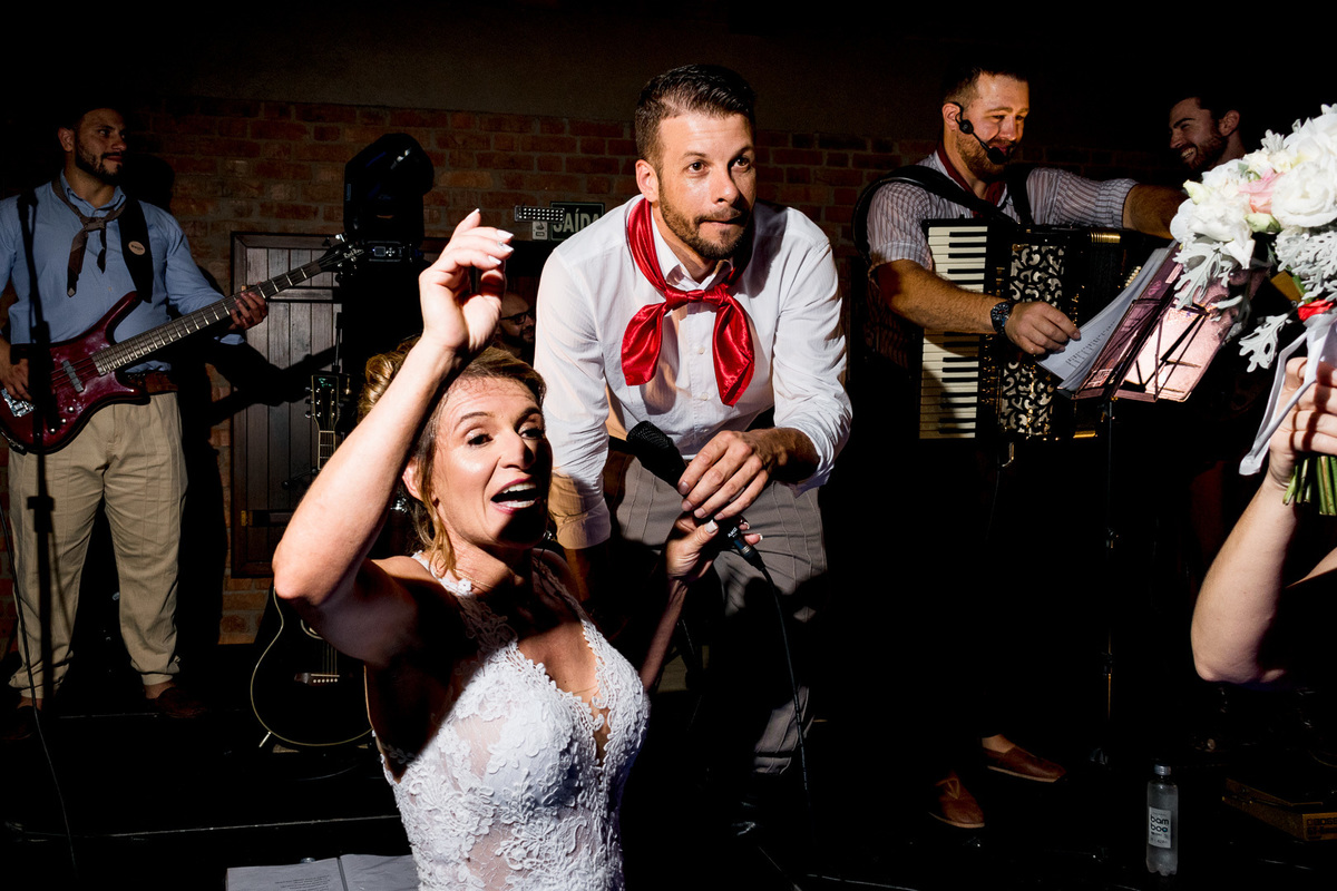 foto dos noivos, cantina merceretto, vinícola, caxias do sul, festa casamento