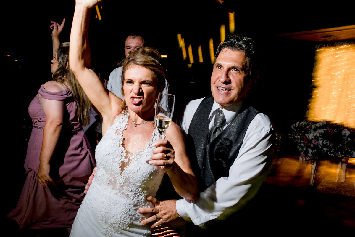 foto dos noivos, cantina merceretto, vinícola, caxias do sul, festa casamento, padrinho