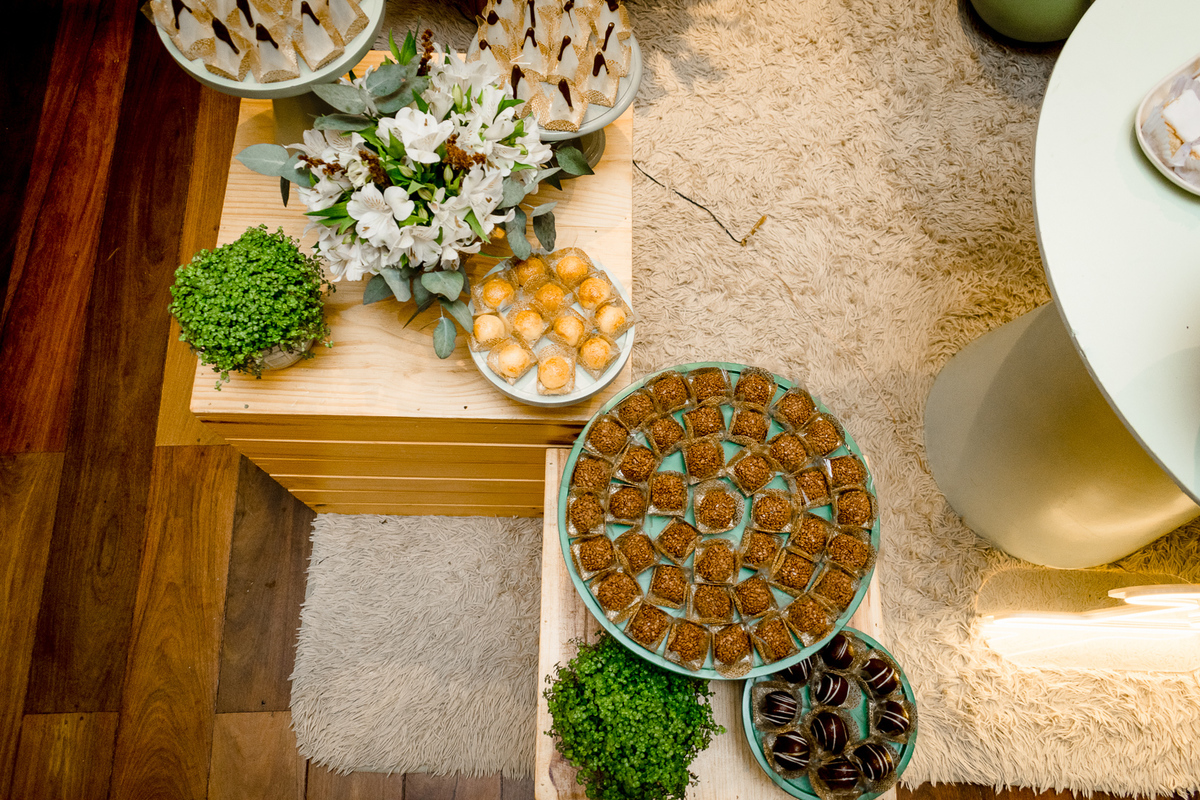 Festa infantil; Di Paolo; Gabi Zolet, Tiago Moschen, Palhaça Gominha, Seja Doce balões