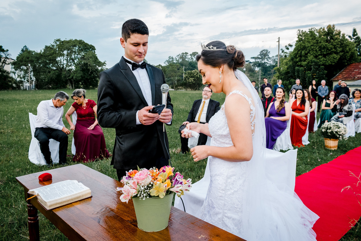 casamento evangélico; fotógrafo de casamento; caxias do sul; cerimônia de casamento de dia; cerimônia de casamento ao ar livre; casamento de dia;