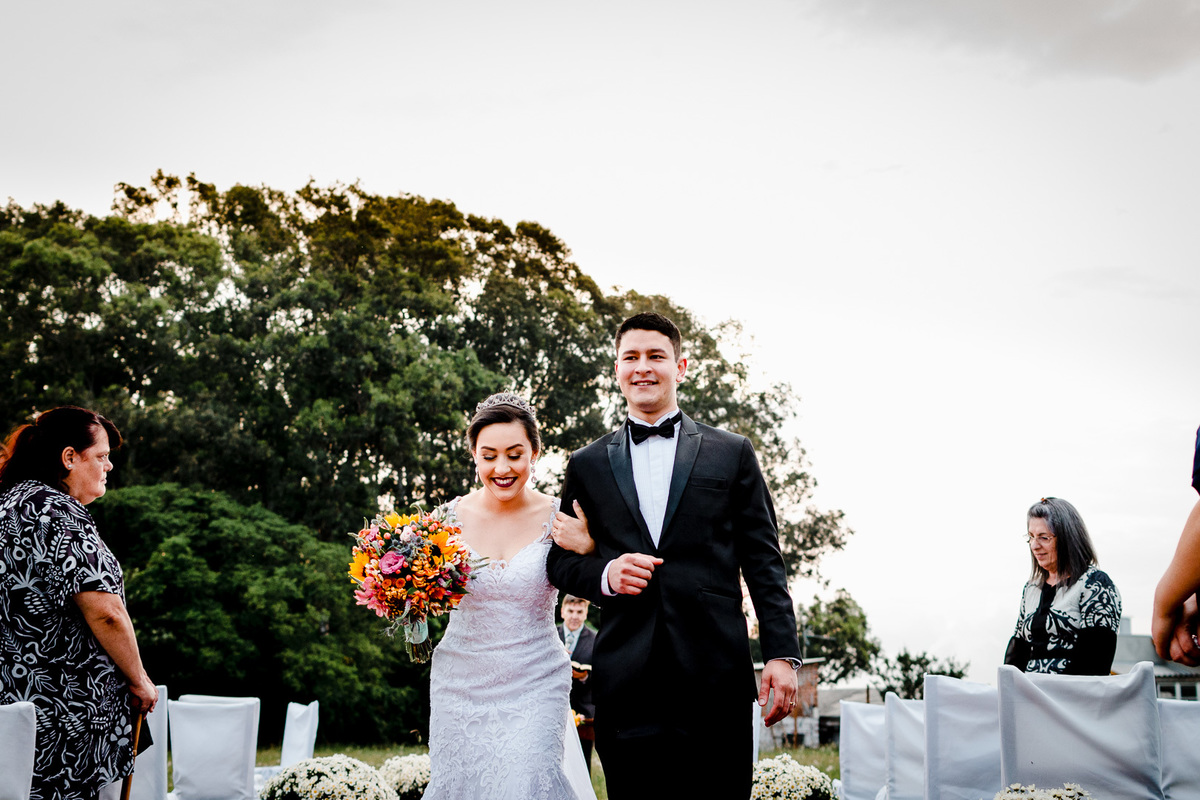 casamento evangélico; fotógrafo de casamento; caxias do sul; cerimônia de casamento de dia; cerimônia de casamento ao ar livre; casamento de dia;