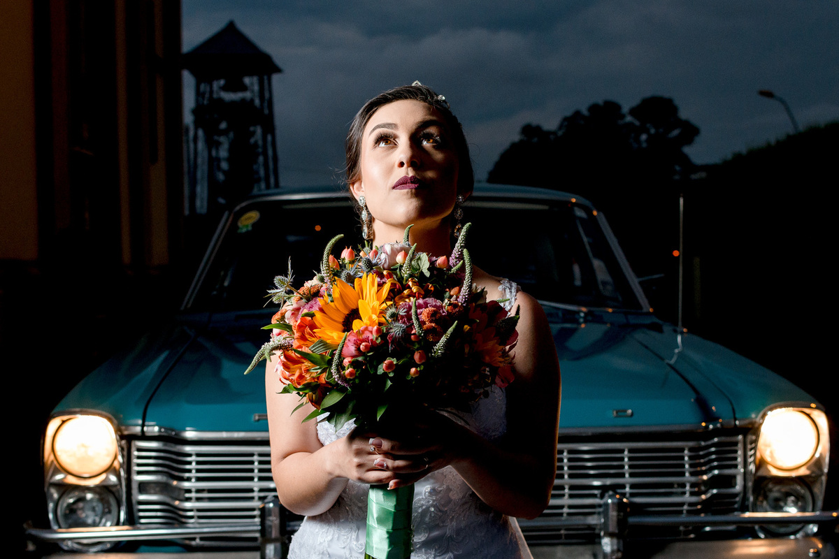 Ensaio dos noivos; casamento evangélico; carro da noiva; carro de casamento; galaxie casamento; fotógrafo de casamento;
