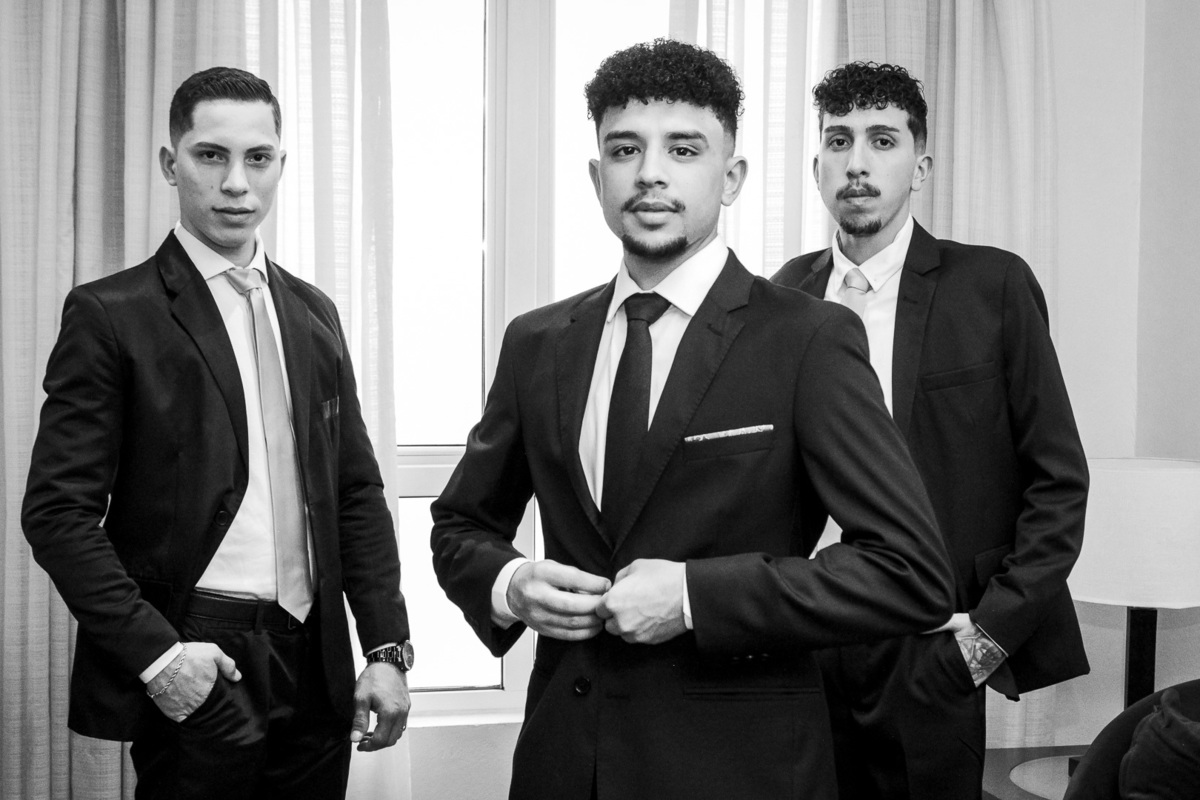 dia do noivo; hotel Intercity; fotógrafo de casamentos; terno do noivo; padrinhos do noivo;