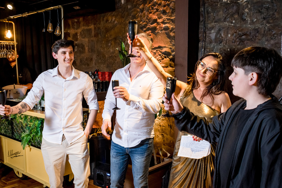 aniversário; tannat wine bar, 50 anos, caxias do sul, aniversariante