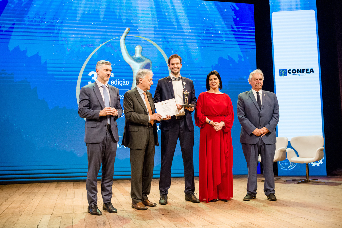 PREMIO ENGENHEIRO DO ANO 2024; SOCIEDADE DE ENGENHARIA DO RS; SENGS, CREA-RS; THEATRO SÃO PEDRO; RAFAEL SACCHI; MAURÍCIO LOSS; NANCY WALTER;