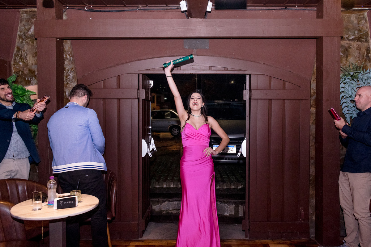 enfermagem; técnica de enfermagem, formatura, formanda, fotógrafo de formatura, caxias do sul, serra gaúcha; UCS; formanda linda