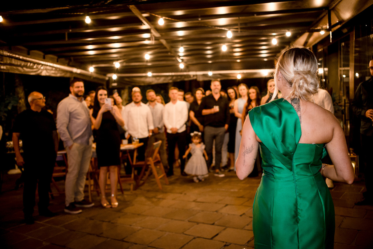 formanda chegando; vestido verde; rocca; formatura; recepção de formatura; fotógrafo de formatura; discurso formanda; 