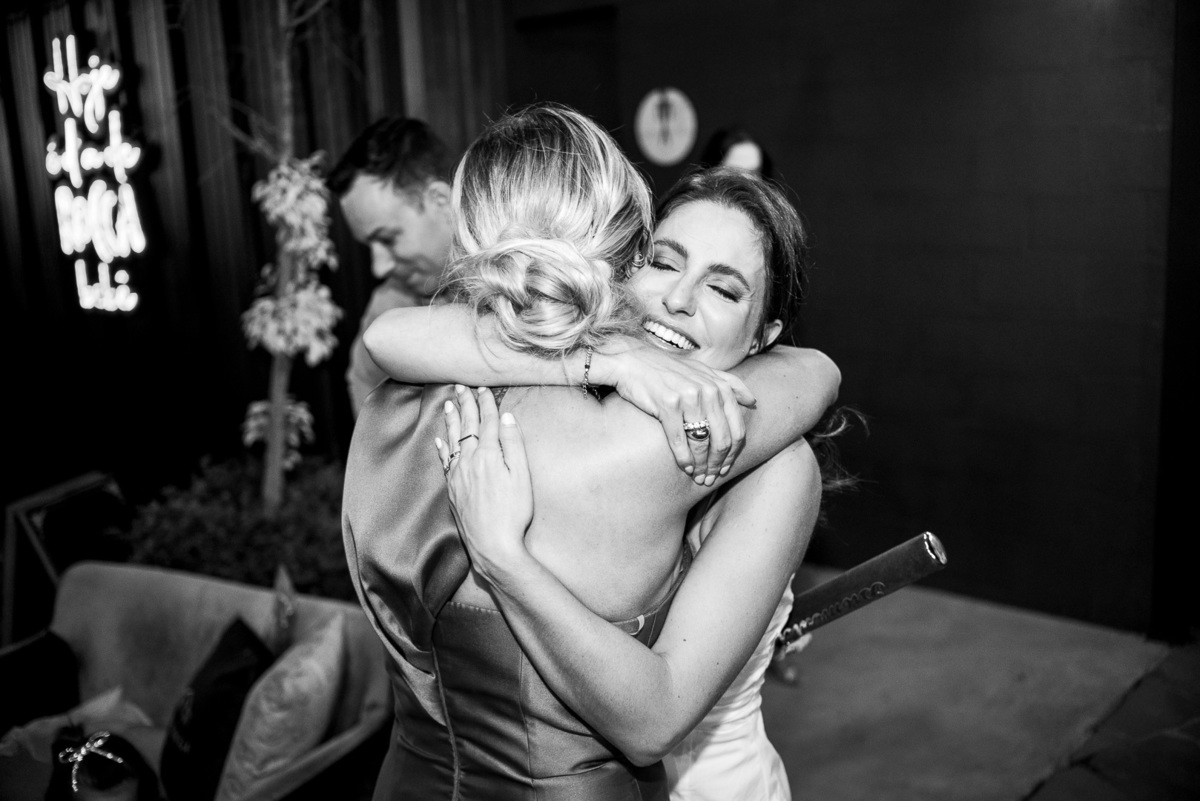 abraço; amizade; formanda; formatura; pb