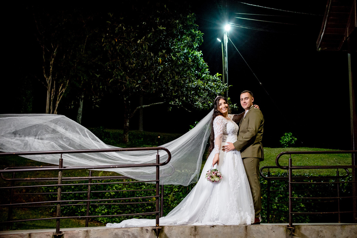 ensaio casamento, véu de noiva, recém casados