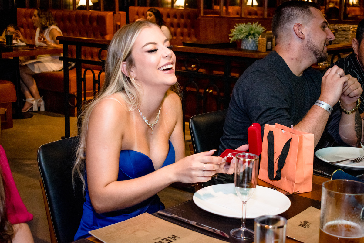 blauth bier; arquitetura; formatura; vestido azul; loira linda; recepção de formatura; fotógrafo de formatura; Farroupilha; 