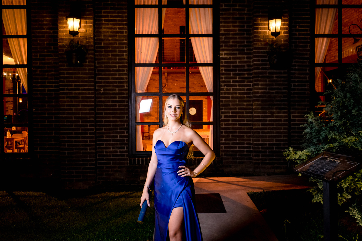 blauth bier; arquitetura; formatura; vestido azul; loira linda; recepção de formatura; fotógrafo de formatura; Farroupilha; 