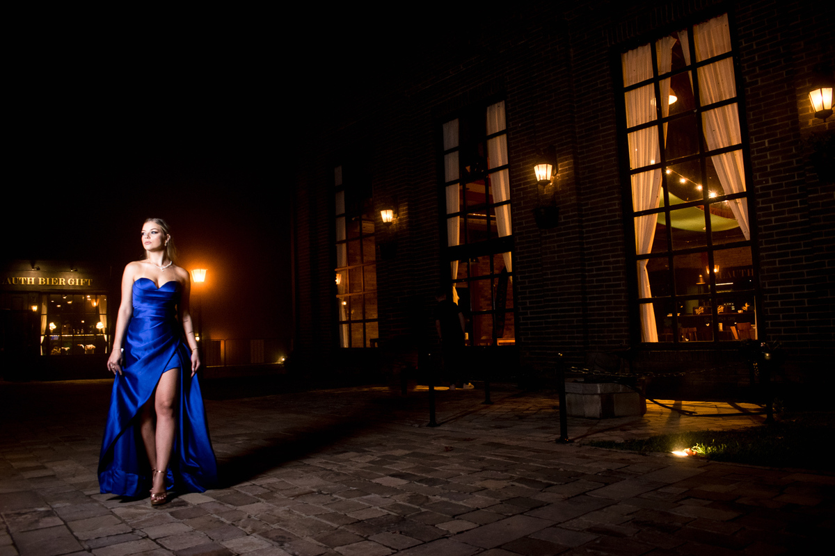 blauth bier; arquitetura; formatura; vestido azul; loira linda; recepção de formatura; fotógrafo de formatura; Farroupilha; 