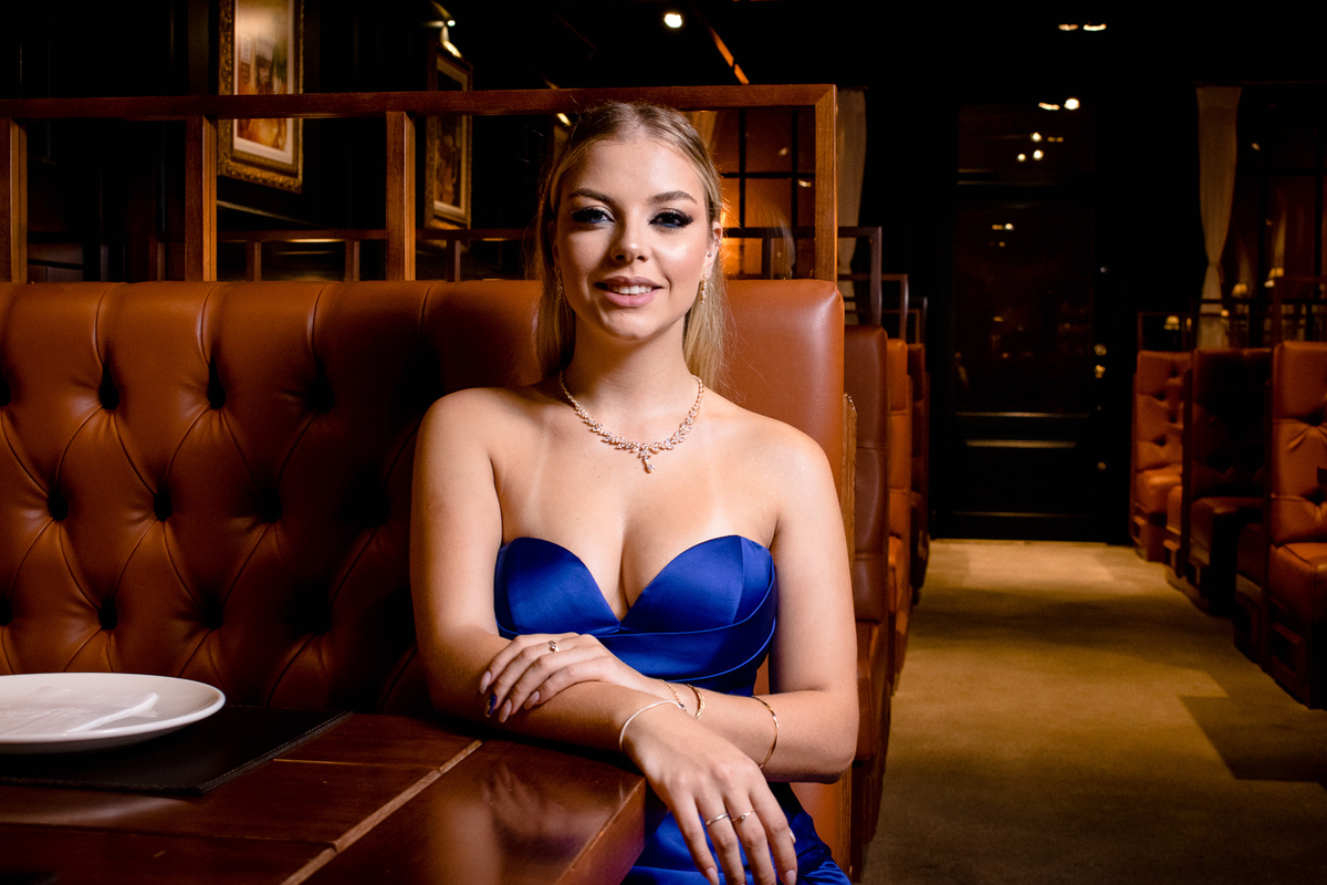 blauth bier; arquitetura; formatura; vestido azul; loira linda; recepção de formatura; fotógrafo de formatura; Farroupilha; 