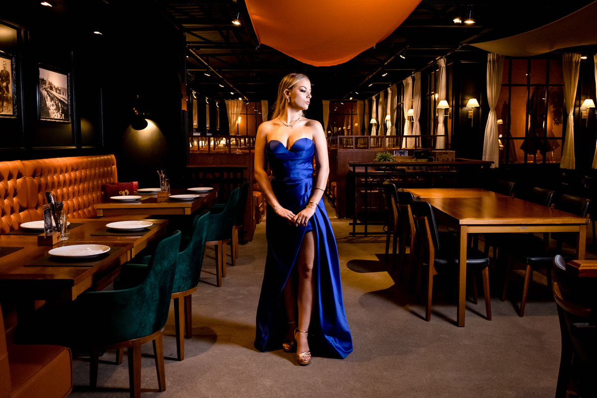 blauth bier; arquitetura; formatura; vestido azul; loira linda; recepção de formatura; fotógrafo de formatura; Farroupilha; 