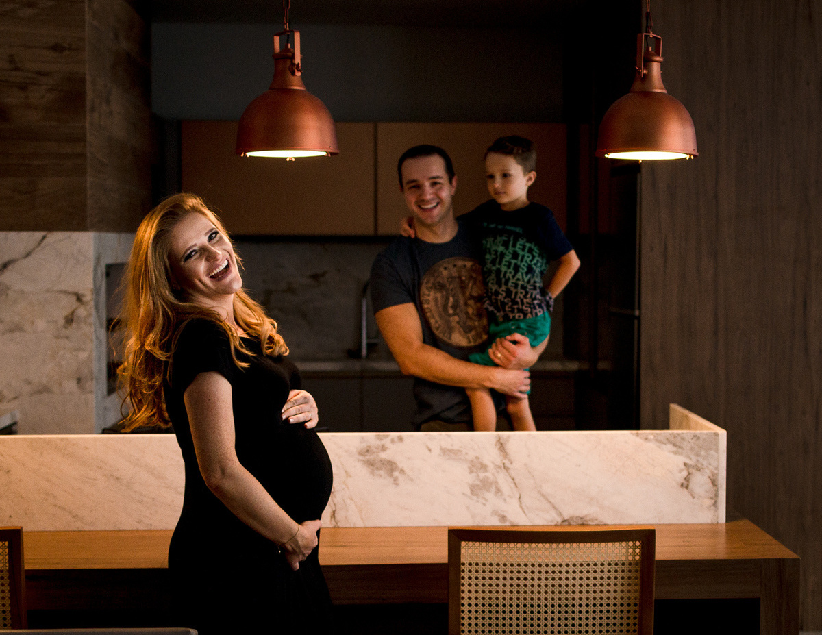 gestante linda; ensaio gestante; gestante; gestante elegante; gestante chique; fotógrafo de gestante; família elegante; alto padrão; família feliz; 