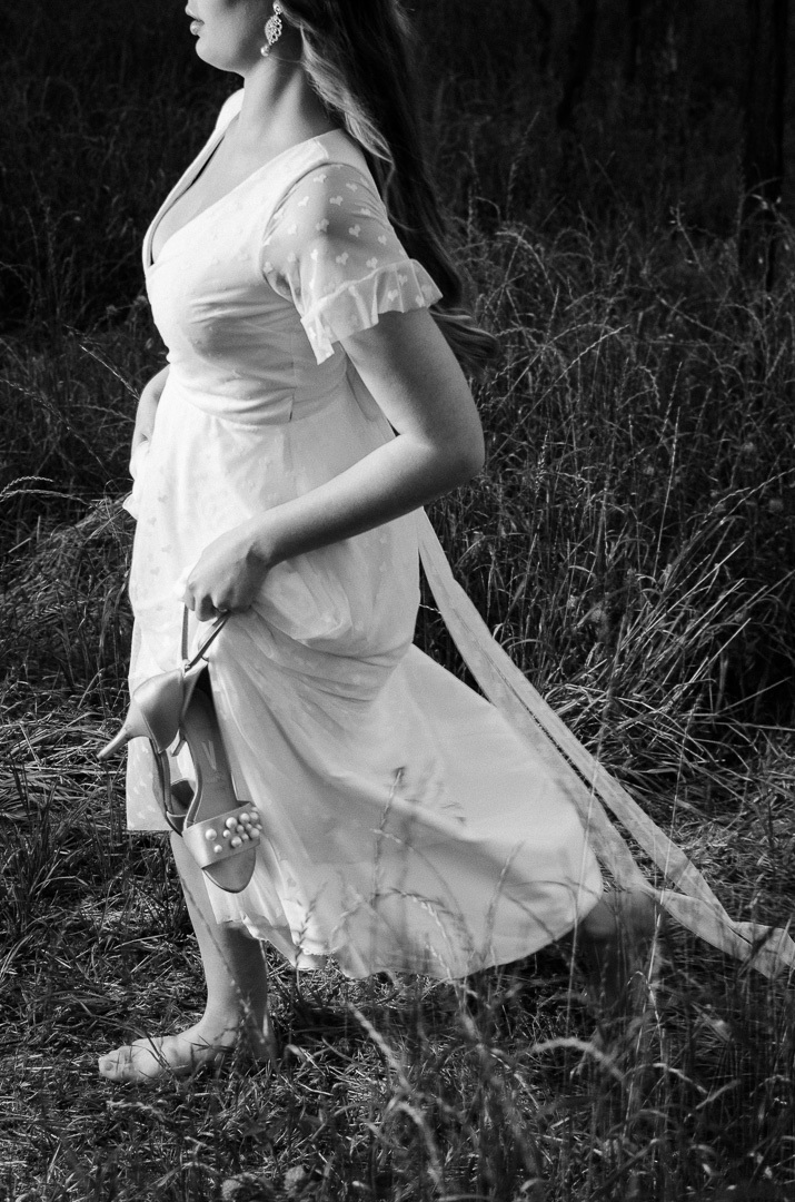 noiva elegante; buque de noiva; casamento; caxias do sul; vinícola; noivas; vestido de noiva; fotógrafo de casamento;