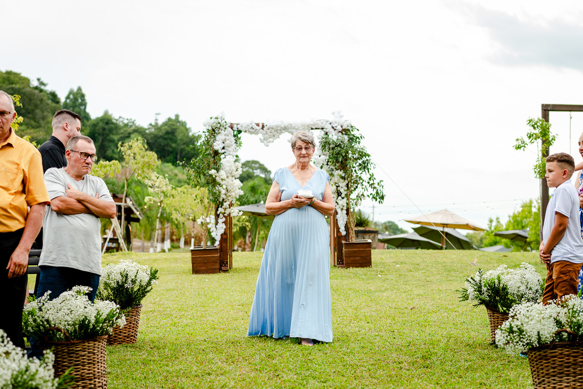 aia, casamento, alianças