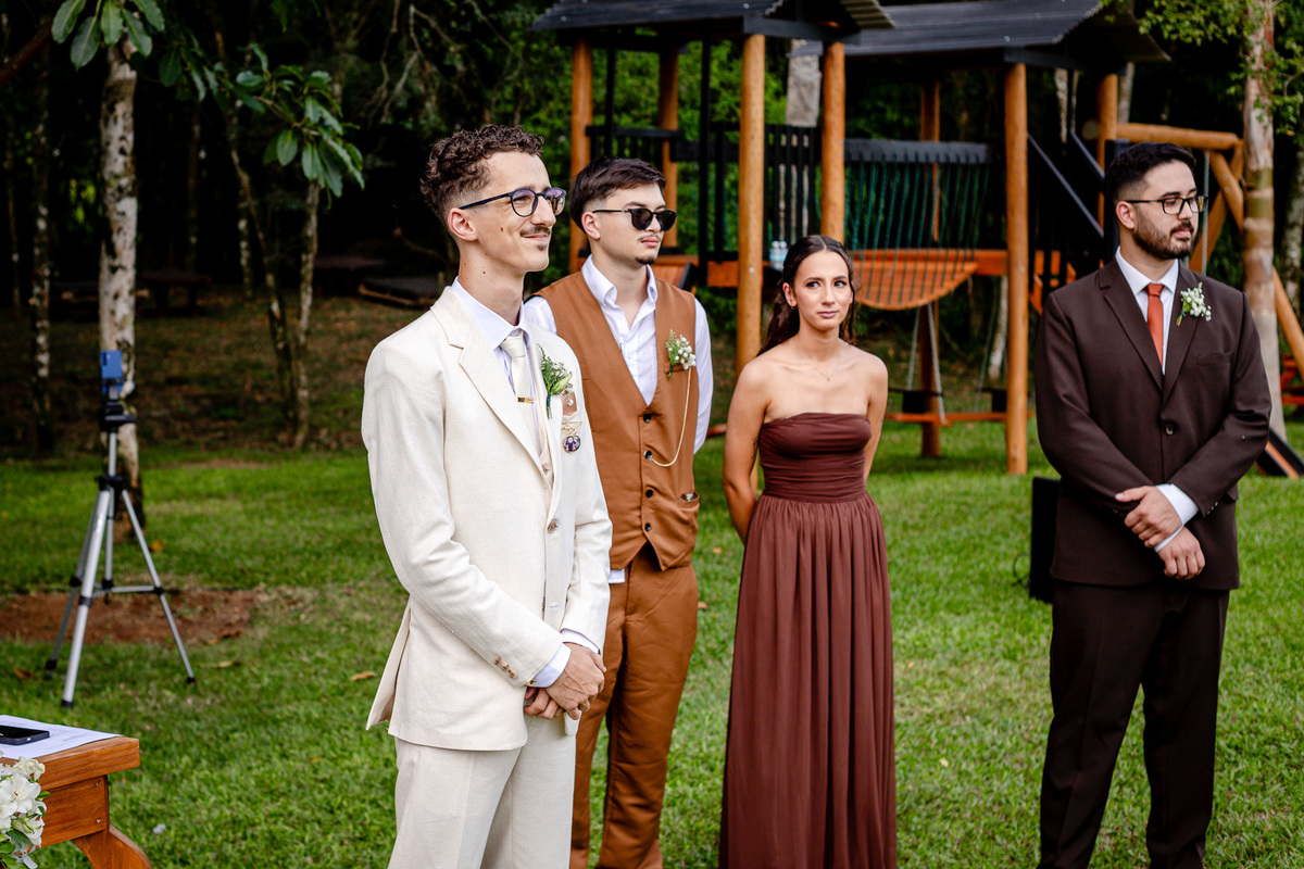 noivo aguardando a noiva; casamento; carlos barbosa; 