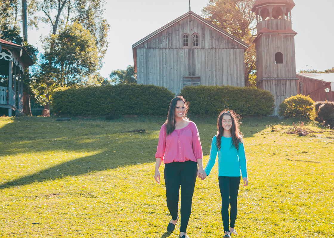 mãe e filha pavilhões festa da uva