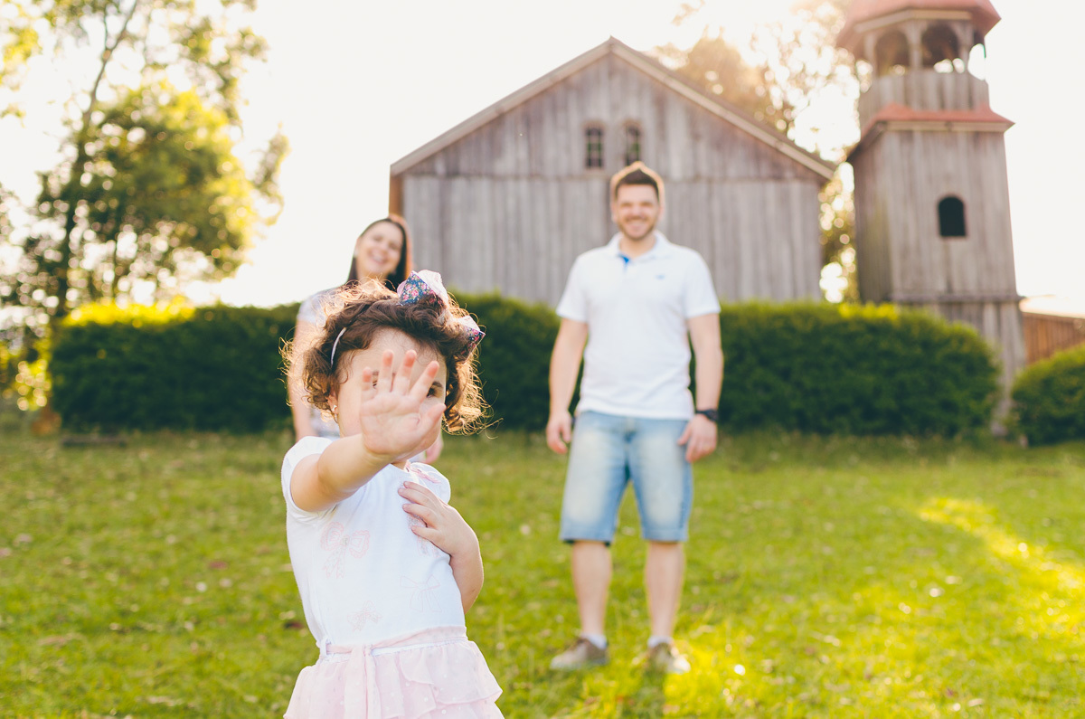 família brincando stop