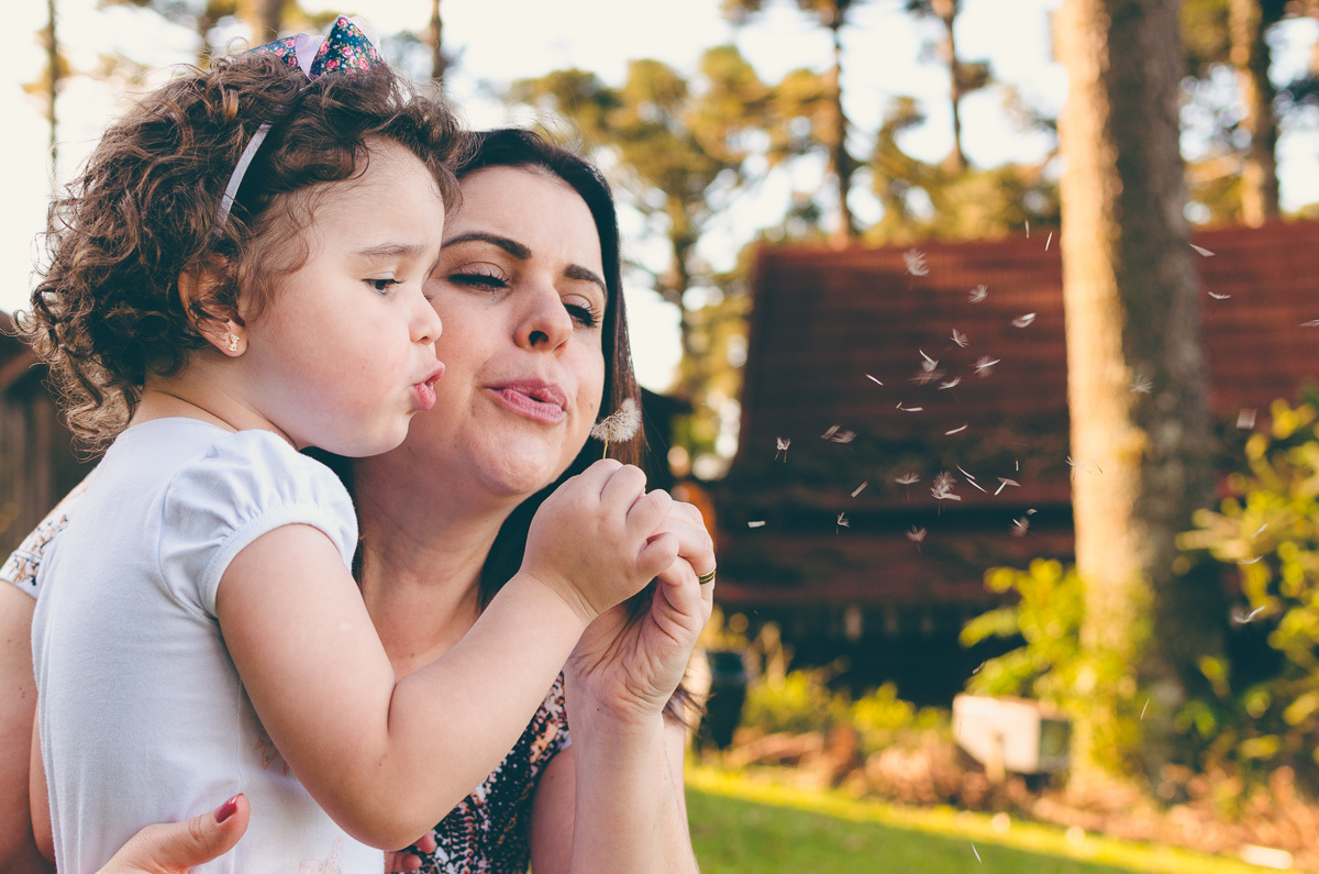 mãe e filha dente de leão