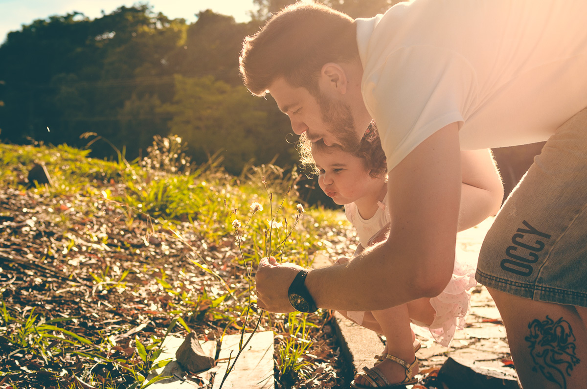 criança e pai e filha