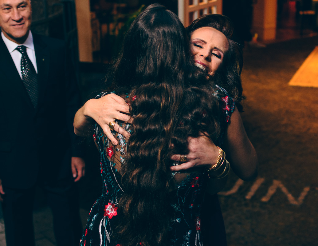 recepção convidados formatura abraço