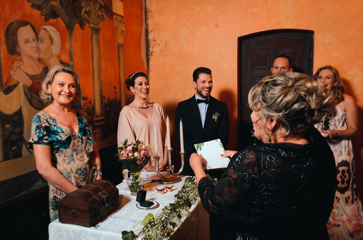 Chateau Lacave, fotografo Caxias do Sul, Casamentos, Diego Fotografias, castelo, noivos, noiva, carro antigo, f1000, casamento de dia, barril, vinícola