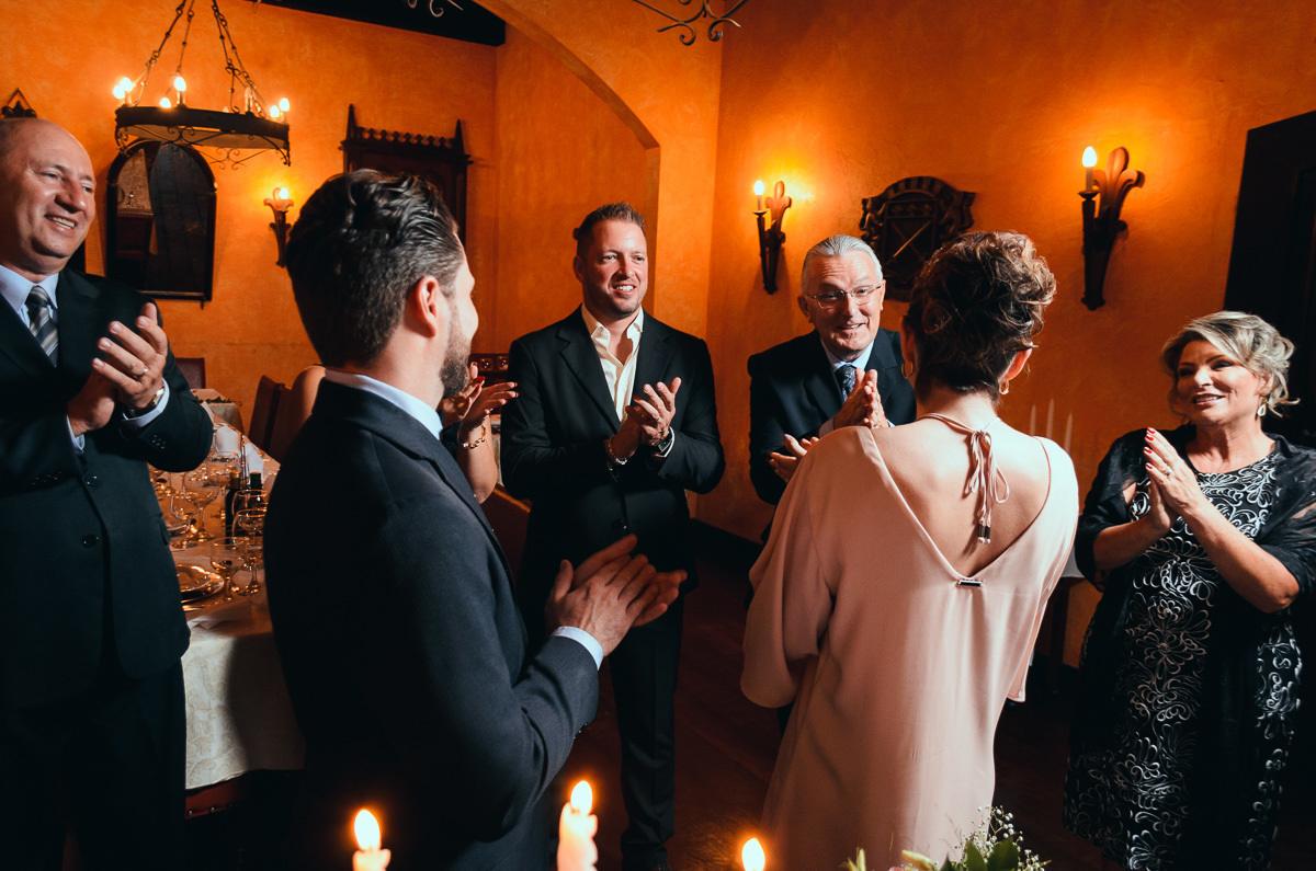 Chateau Lacave, fotografo Caxias do Sul, Casamentos, Diego Fotografias, castelo, noivos, noiva, carro antigo, f1000, casamento de dia, barril, vinícola