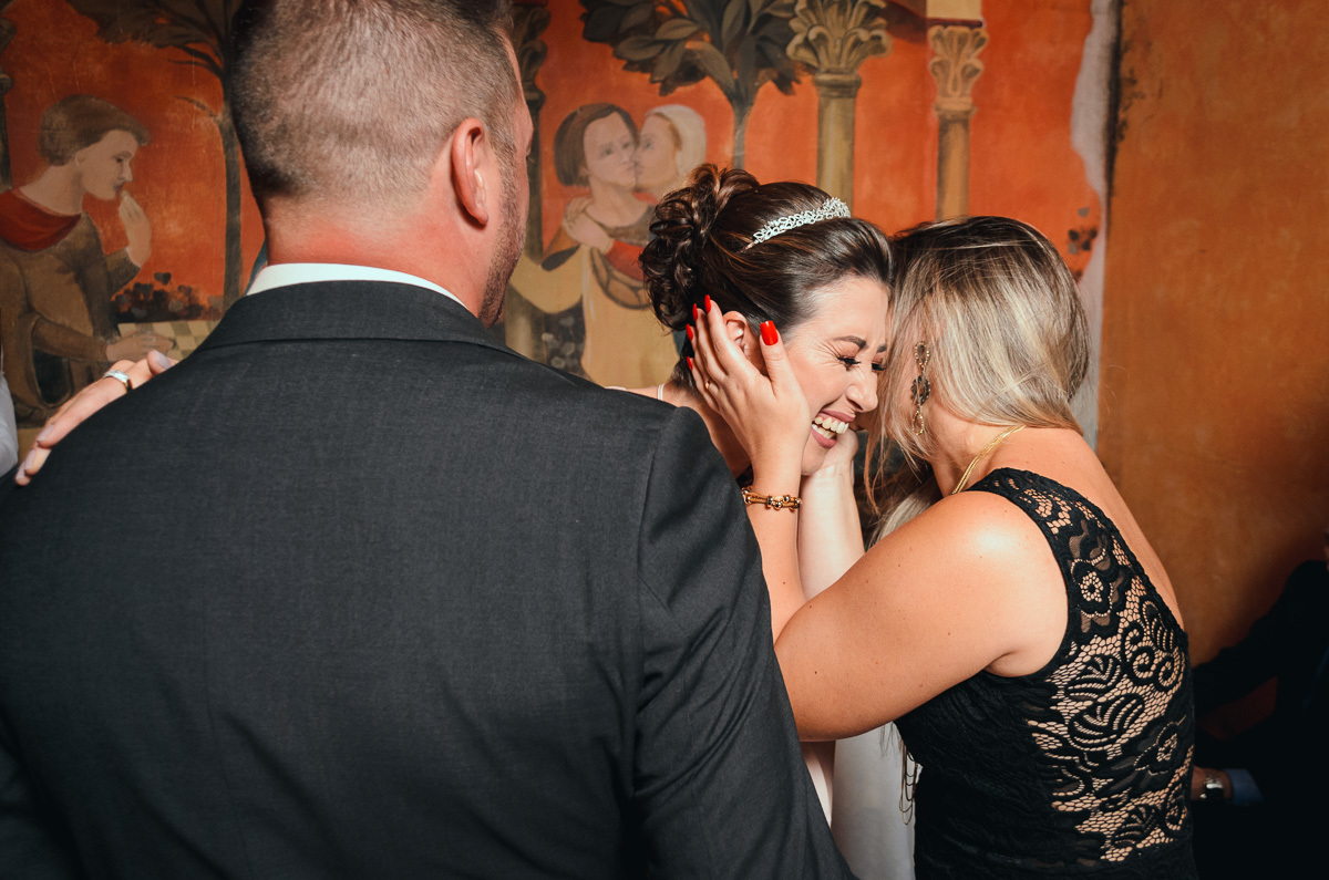 Chateau Lacave, fotografo Caxias do Sul, Casamentos, Diego Fotografias, castelo, noivos, noiva, carro antigo, f1000, casamento de dia, barril, vinícola