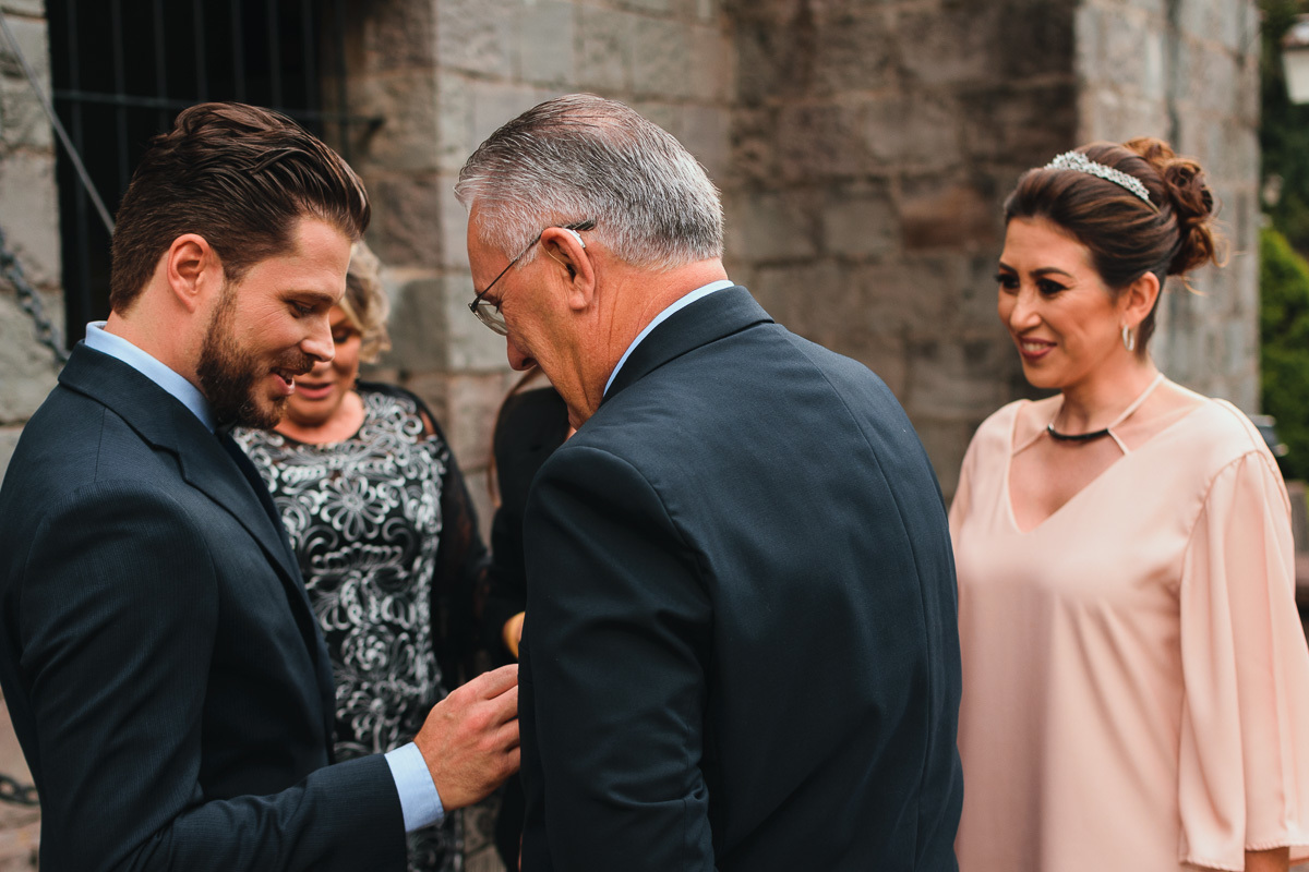 Chateau Lacave, fotografo Caxias do Sul, Casamentos, Diego Fotografias, castelo, noivos, noiva, carro antigo, f1000, casamento de dia, barril, vinícola