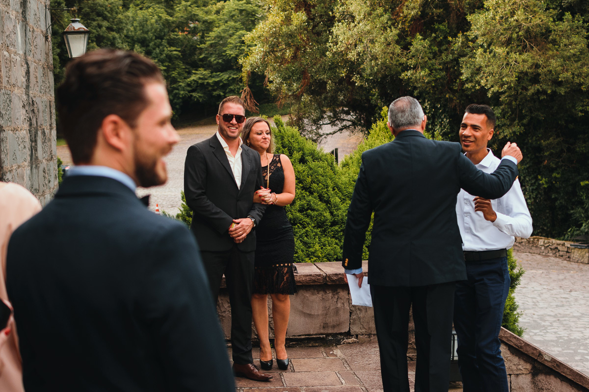 Chateau Lacave, fotografo Caxias do Sul, Casamentos, Diego Fotografias, castelo, noivos, noiva, carro antigo, f1000, casamento de dia, barril, vinícola