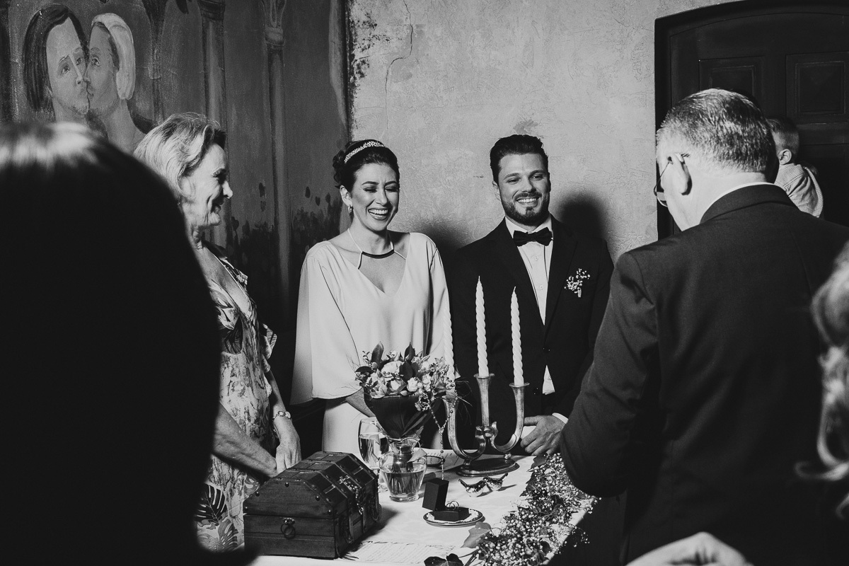 Chateau Lacave, fotografo Caxias do Sul, Casamentos, Diego Fotografias, castelo, noivos, noiva, carro antigo, f1000, casamento de dia, barril, vinícola