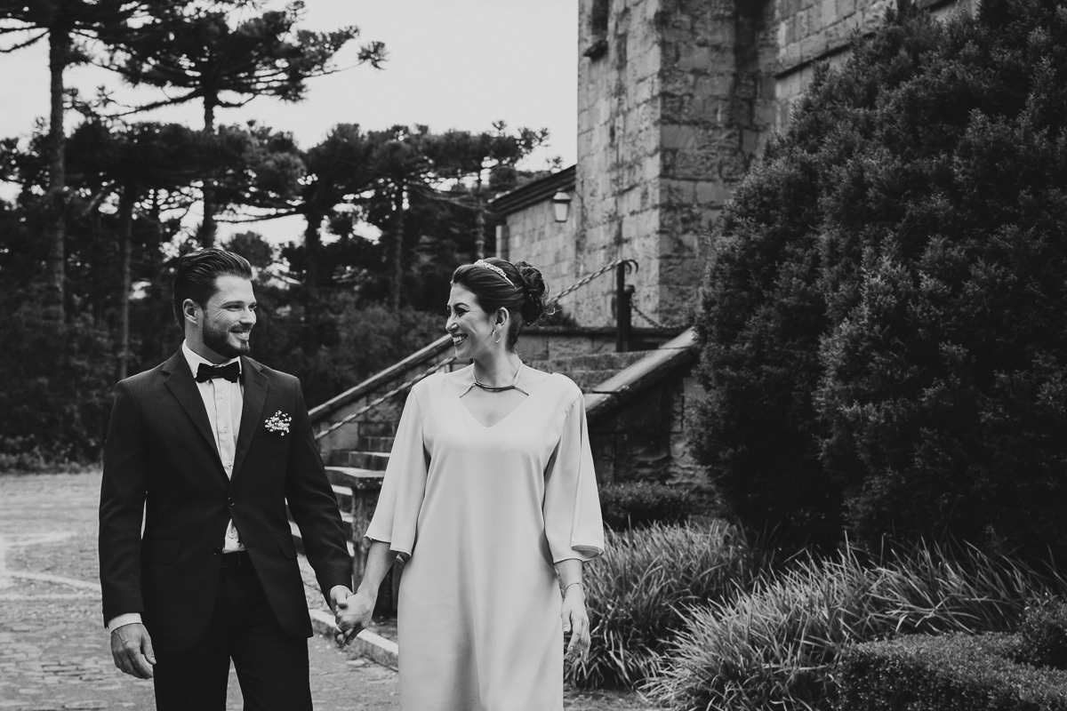 Chateau Lacave, fotografo Caxias do Sul, Casamentos, Diego Fotografias, castelo, noivos, noiva, carro antigo, casamento de dia