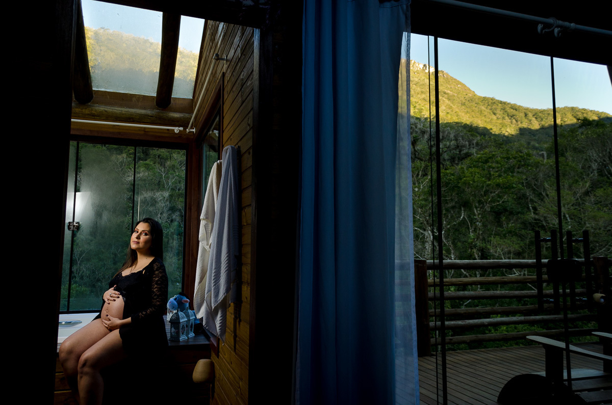 gestante, ensaio gestante, fotos de gestante, vestido azul gestante, cachoeira dos borges, ensaio gestante, cabanas, gestante, trip advisor, decolar, booking, fotógrafo de gestante, jacuzzi gestante, banheira gestante