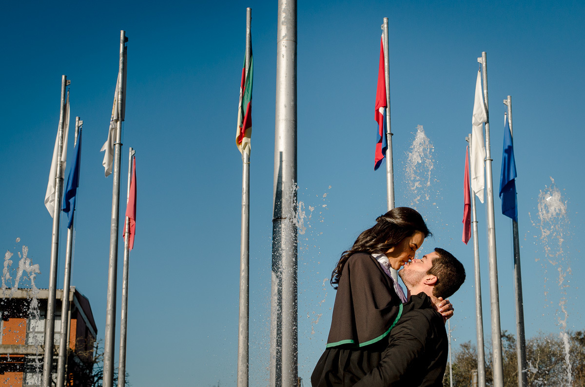 ensaio de formatura, formatura medicina, formanda, ensaio de formanda, UCS, namorado, beijo, 