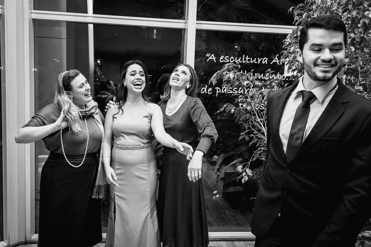 decoração, formatura, janta de formatura, criança em festa, fotógrafo criativo, diego fotografias, abraço, espontâneo