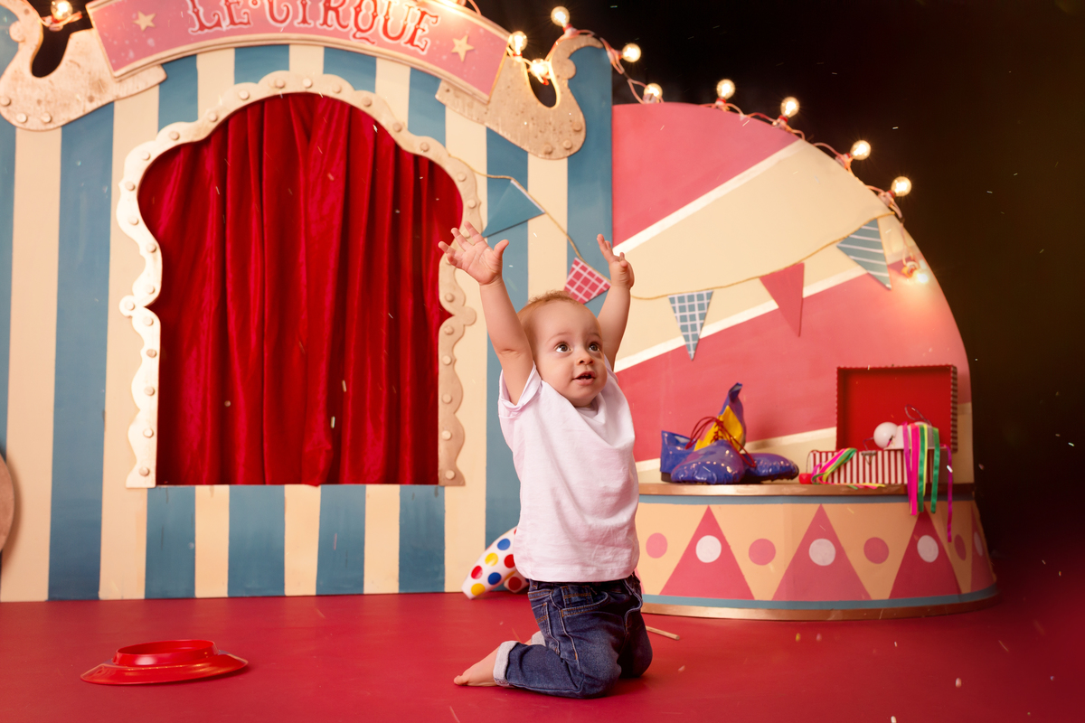 Ensaio Smash the Cake em Guarulhos - tema: Circo