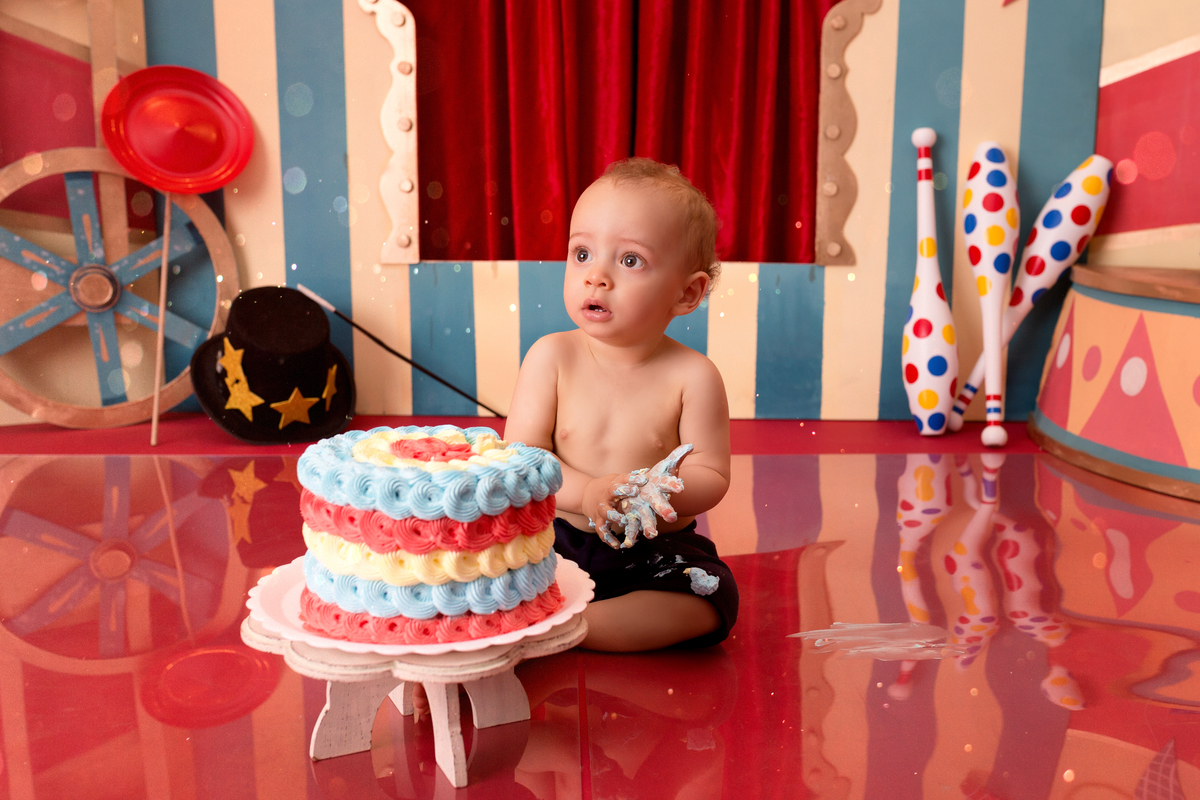 Ensaio Smash the Cake em Guarulhos - tema: Circo