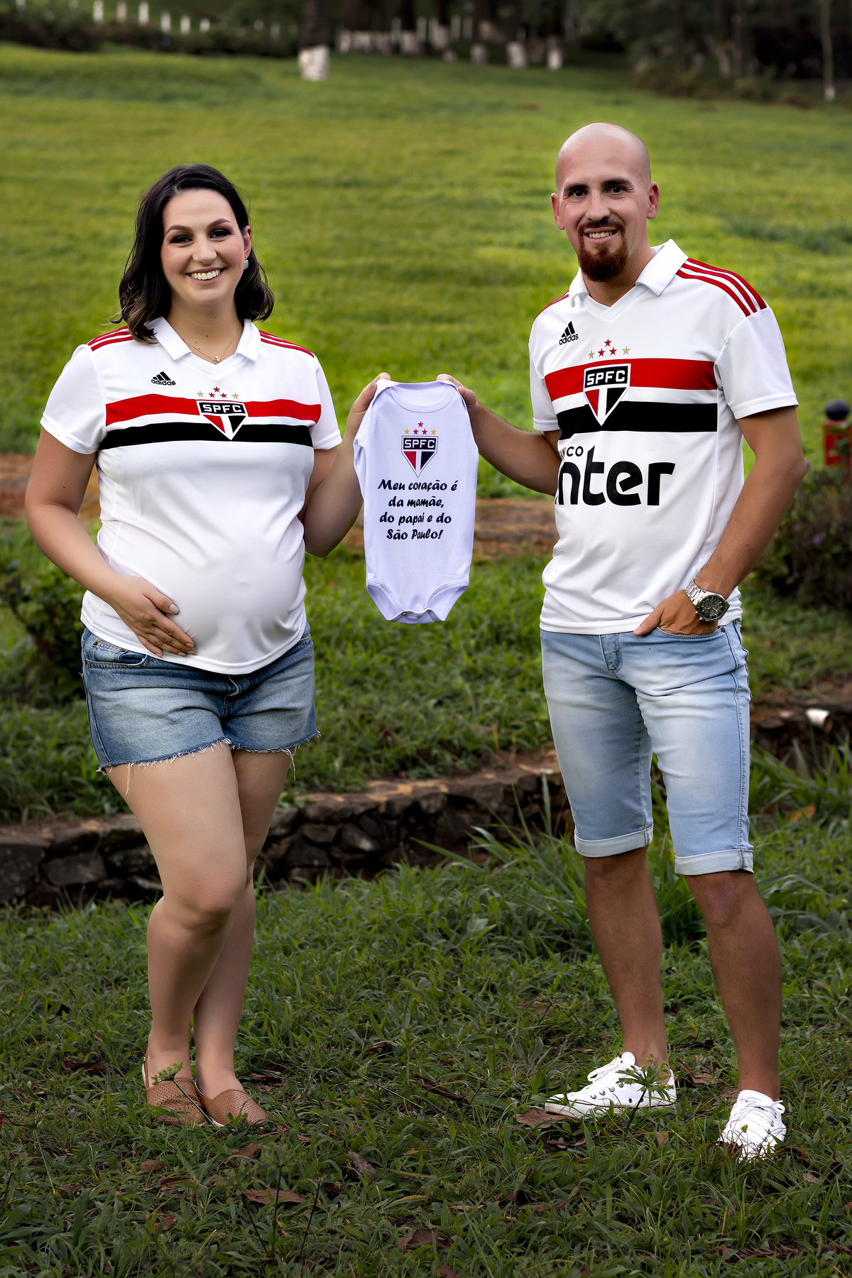 Ensaio lindo da gestante Fabi realizado em Ponta Grossa/PR clicks Karol Monarini - Estudio Olhos da Alma Fotografia