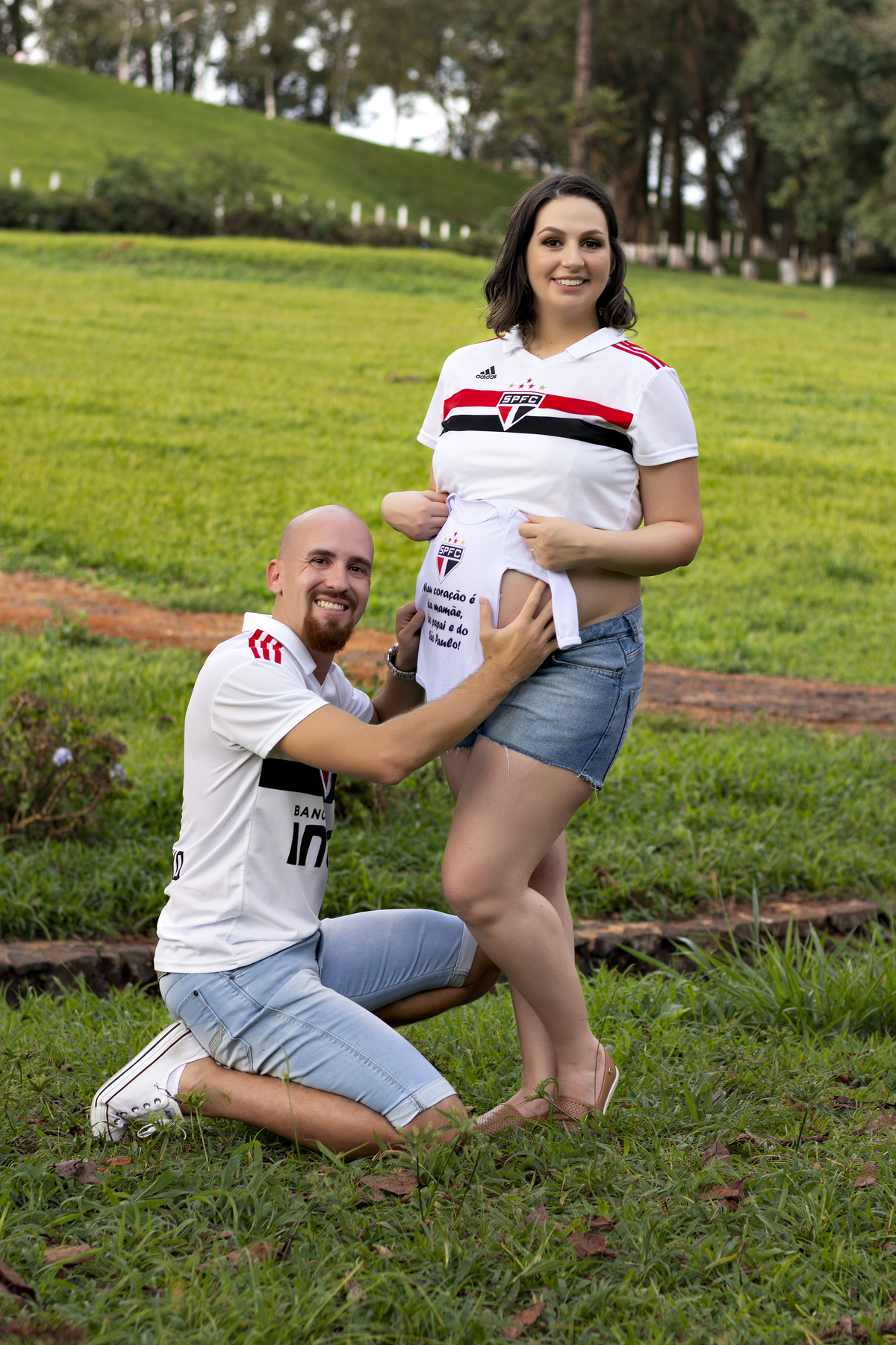 Ensaio lindo da gestante Fabi realizado em Ponta Grossa/PR clicks Karol Monarini - Estudio Olhos da Alma Fotografia