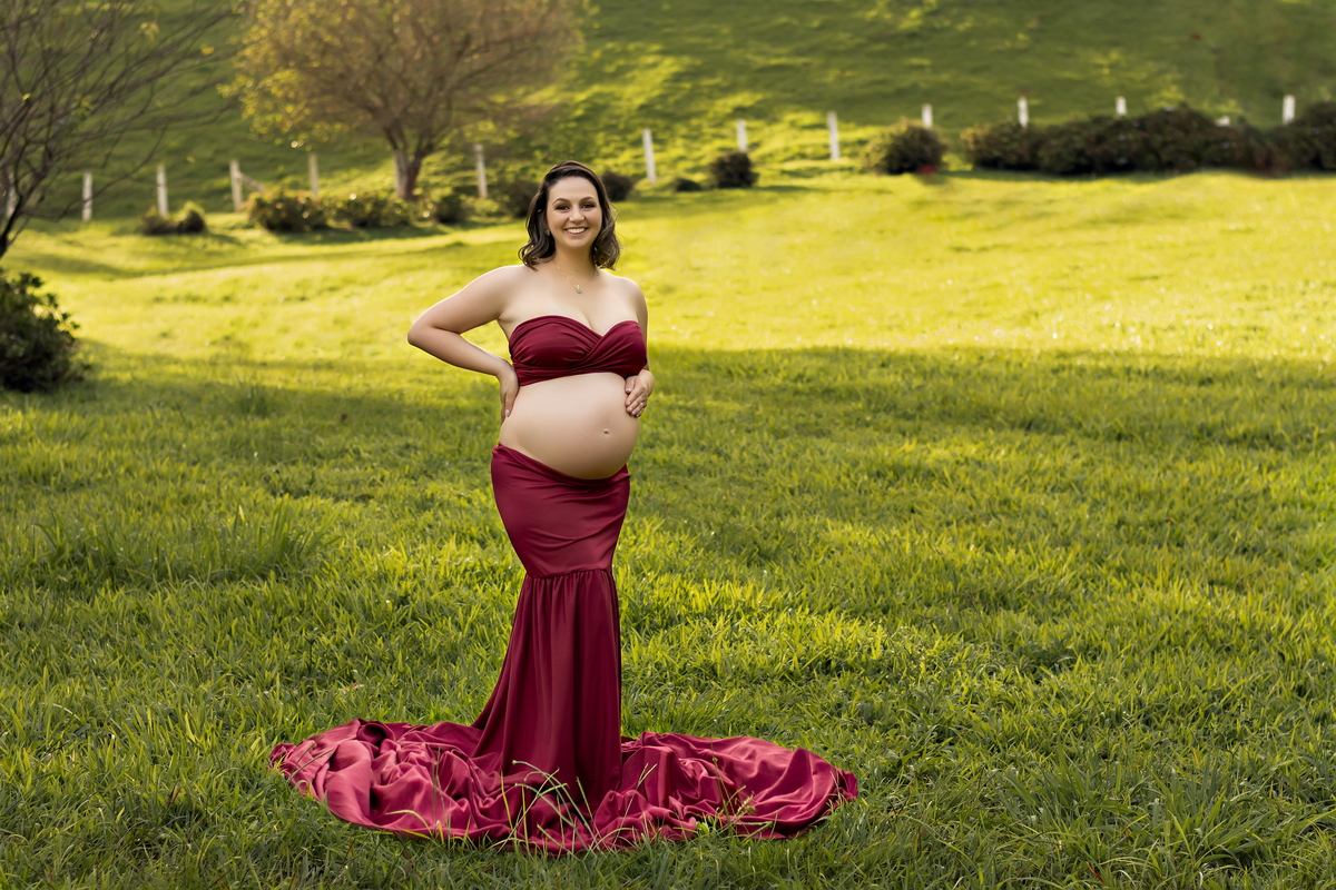 Ensaio lindo da gestante Fabi realizado em Ponta Grossa/PR clicks Karol Monarini - Estudio Olhos da Alma Fotografia