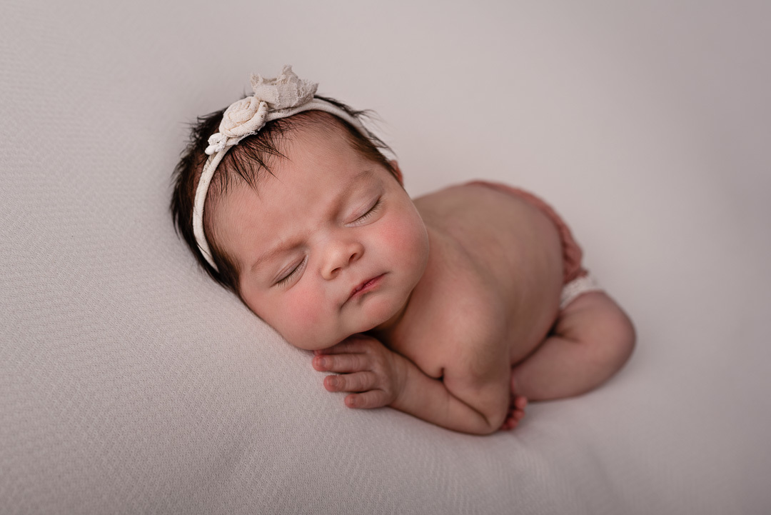 Olha essas bochechas: Ana Júlia 6 dias - Newborn - Ponta Grossa